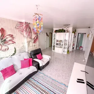 At Your Doorstep - Bedrooms Homestay Lisbon